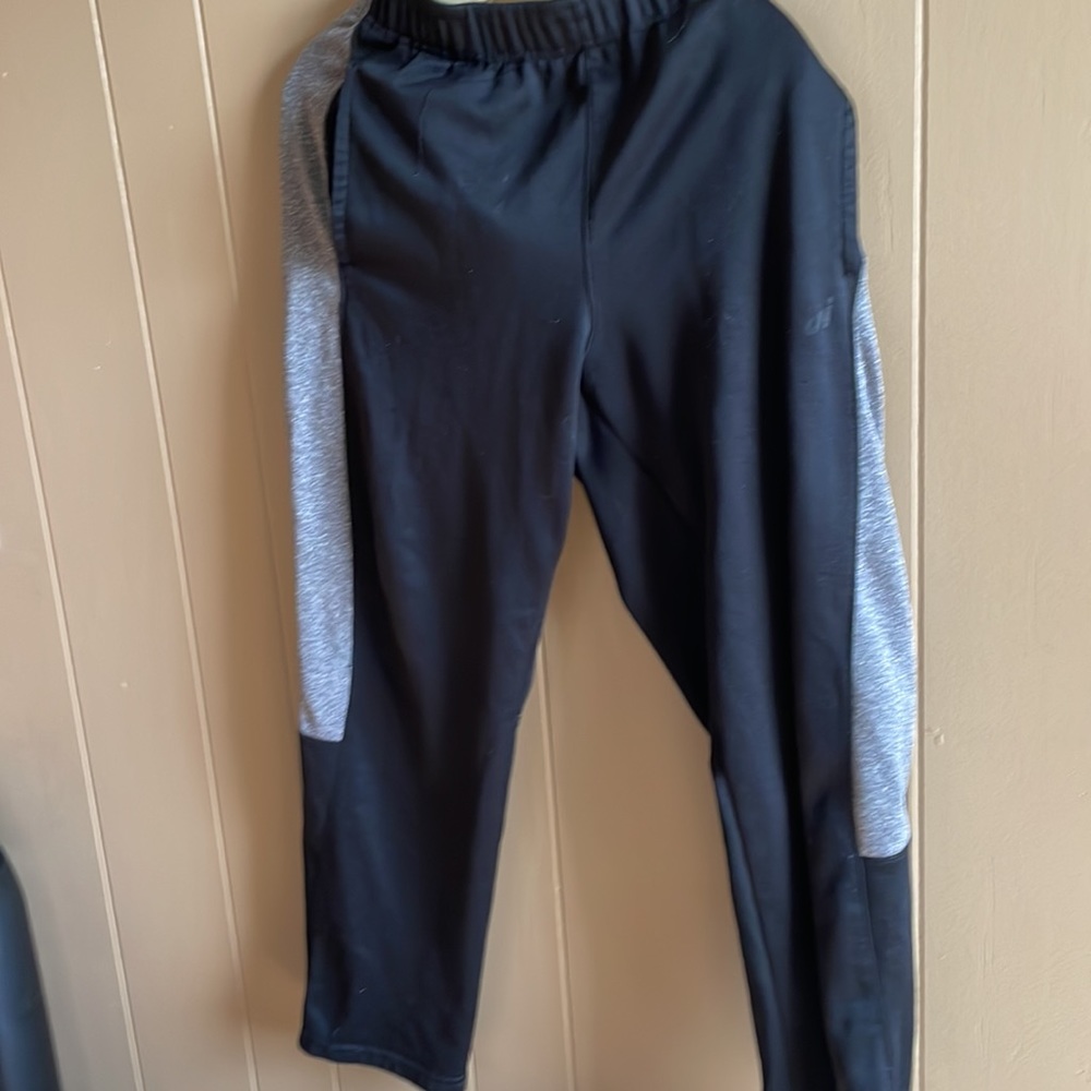 Unipro. Joggers